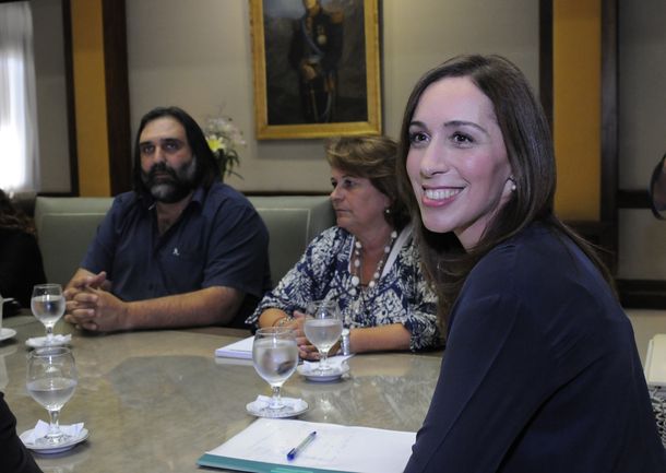 Docentes bonaerenses presionan a Vidal y le piden 50% de aumento