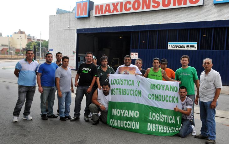 Camioneros volvió a bloquear sucursales de un mayorista