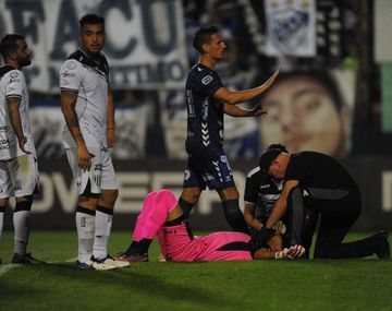 El partido entre Quilmes y Gimnasia de Mendoza se reanudaría luego de los incidentes