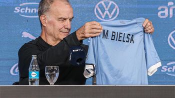 Marcelo Bielsa vivirá en un barrio privado de Canelones. Marcelo Bielsa vivirá en un barrio privado de Canelones.