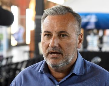 Lewandowski gana en el frente del peronismo y será candidato en Santa Fe