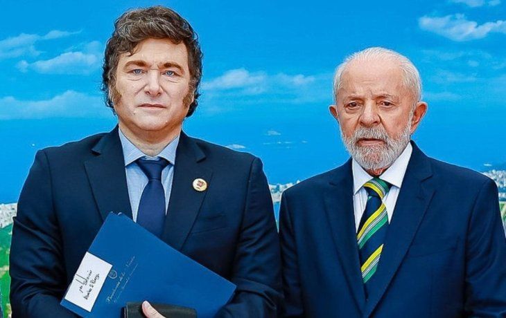 Javier Milei y Lula da Silva, juntos.