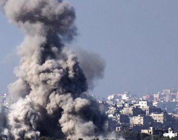 Israel dice haber tomado edificios gubernamentales en Gaza