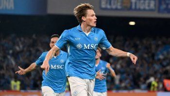 napoli, campeon de la serie a: volvio a gritar en el diego maradona napoli, campeon de la serie a: volvio a gritar en el diego maradona