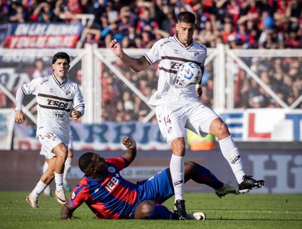Platense dio el golpe, le ganó a San Lorenzo y jugará la final del Torneo Apertura 2025