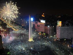 #graciasseleccion: la gente copo el obelisco tras la final #graciasseleccion: la gente copo el obelisco tras la final