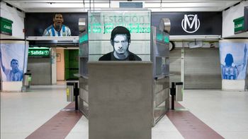 homenaje a messi en la estacion jose hernandez de la linea d homenaje a messi en la estacion jose hernandez de la linea d