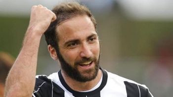 sirvio la dieta: higuain hizo su primer gol con la camiseta de juventus sirvio la dieta: higuain hizo su primer gol con la camiseta de juventus