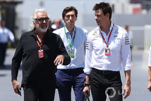 ¿Revés para Horner? Toto Wolff estaría buscando comprar una parte de Alpine