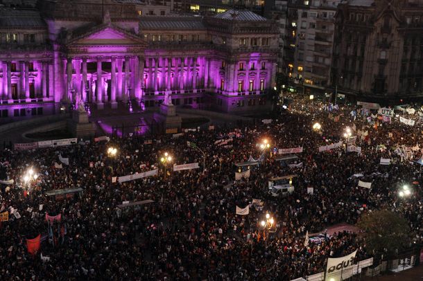 Proponen crear un cuerpo de abogados para víctimas de violencia de género
