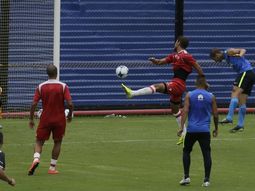 El cabezazo letal de Darío Benedetto El cabezazo letal de Darío Benedetto