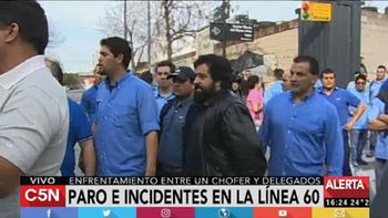 choque entre choferes y delegados de la linea 60 tras la muerte del mecanico choque entre choferes y delegados de la linea 60 tras la muerte del mecanico