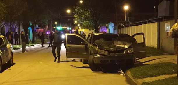 Delincuente que huía de la Policía atropella y mata a tres integrantes de una familia