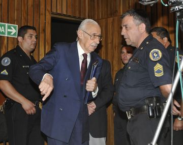 Día de la Memoria: la lapidaria respuesta de J.J. Urquiza a un hater recordando cómo murió Videla