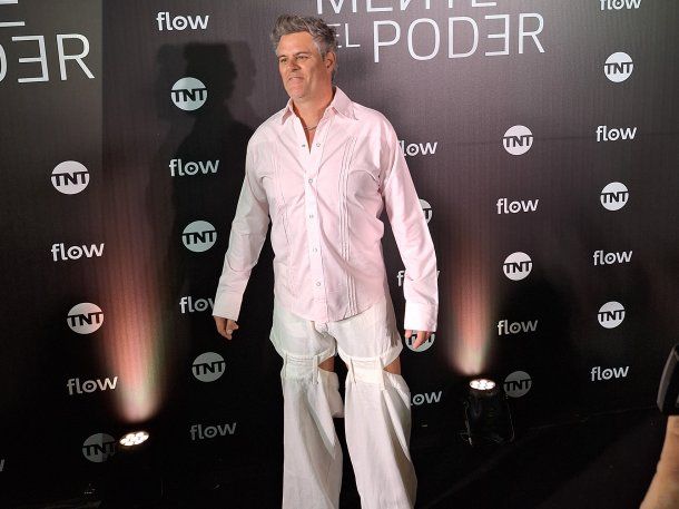 Mike Amigorena en la premiere de La mente del poder. Foto: (minutouno.com)