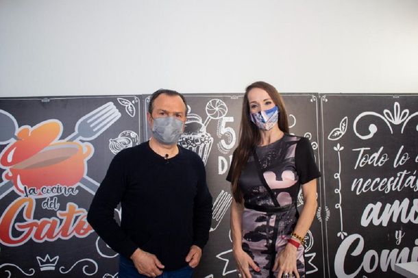 Ver en vivo La Cocina del Gato con Gustavo Sylvestre y Victoria Onetto