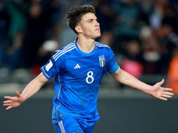Italia eliminó a Inglaterra sobre el final y se metió en cuartos