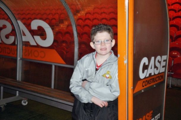 El joven Mac Wilson de 8 años