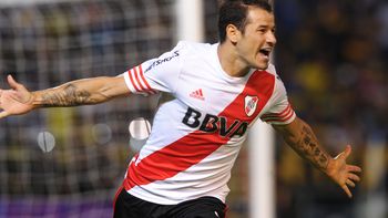 la sinceridad de mora: somos incapaces de darle un pase al companero la sinceridad de mora: somos incapaces de darle un pase al companero