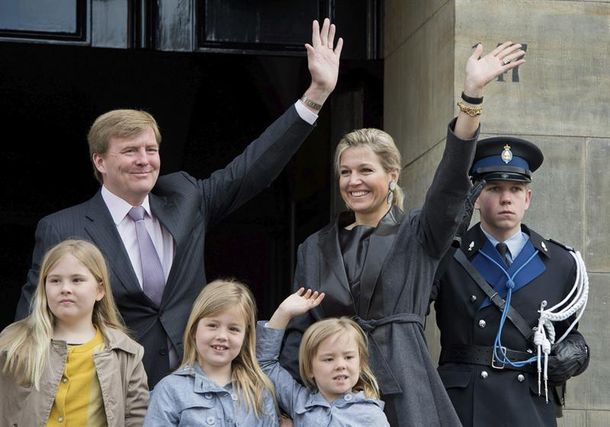 ¿A qué hora será la coronación de Máxima Zorreguieta?