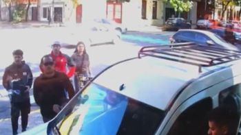 nuevo susto en olga: otra vez un vehiculo casi embiste el estudio del canal de streaming nuevo susto en olga: otra vez un vehiculo casi embiste el estudio del canal de streaming