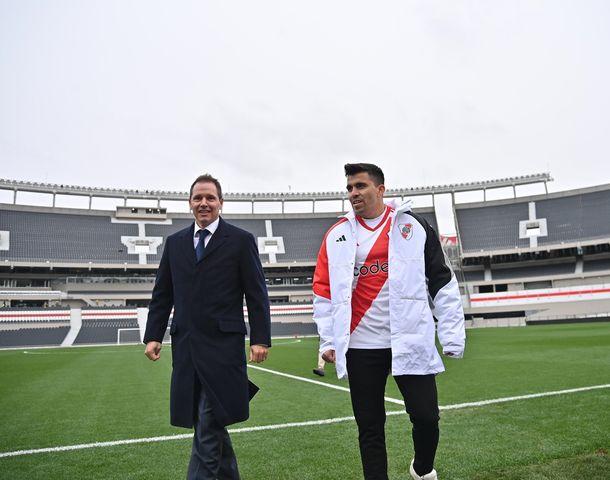 Así reaccionó el Huevo Acuña tras ser presentado oficialmente en River