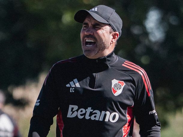 Chacho Coudet igualó una marca histórica en River y se mete en la historia del club