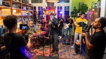 dillom revoluciono las redes sociales al cantar angel de los perdedores dillom revoluciono las redes sociales al cantar angel de los perdedores