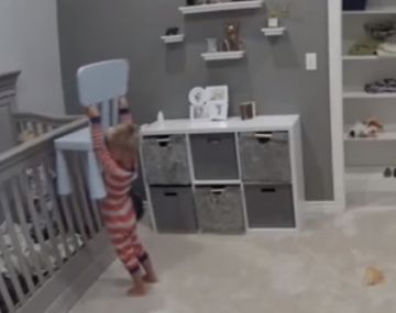 Ayudó al hermano a escaparse de la cuna