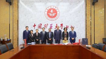 El director nacional de Minería y Geología, Marcelo Pugliesi, visitó China en misión oficial. El director nacional de Minería y Geología, Marcelo Pugliesi, visitó China en misión oficial.