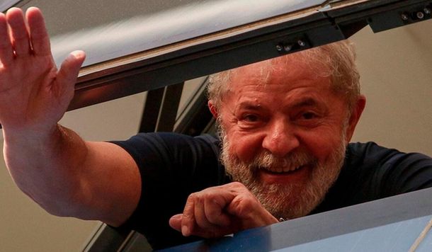Filtran audios de una jueza y un fiscal conspirando para condenar a Lula