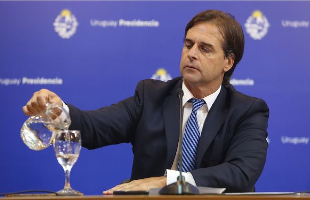 El Frente Amplio de Montevideo criticó duramente al gobierno por su gestión de la crisis del agua en Uruguay.