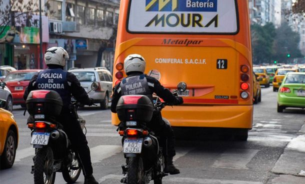 Tensión en Córdoba: circularán los colectivos con fuerzas de seguridad