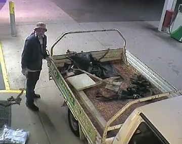 VIDEO: Mirá al ladrón de cajeros automáticos más torpe del mundo