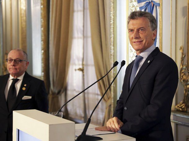 Mauricio Macri junto al canciller Jorge Faurie