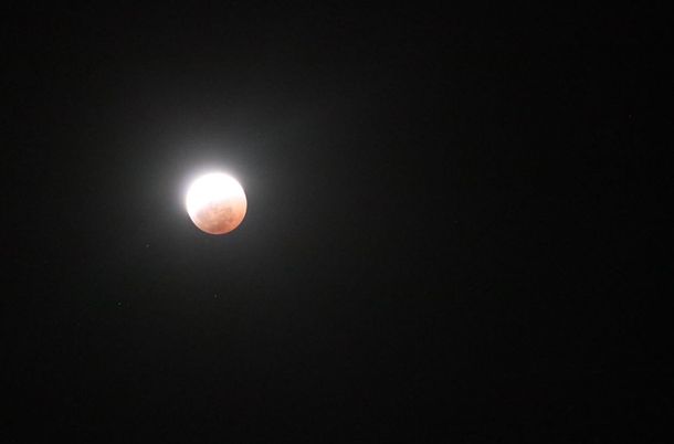 Eclipse de Luna roja - Crédito: @ZuzileMkhize