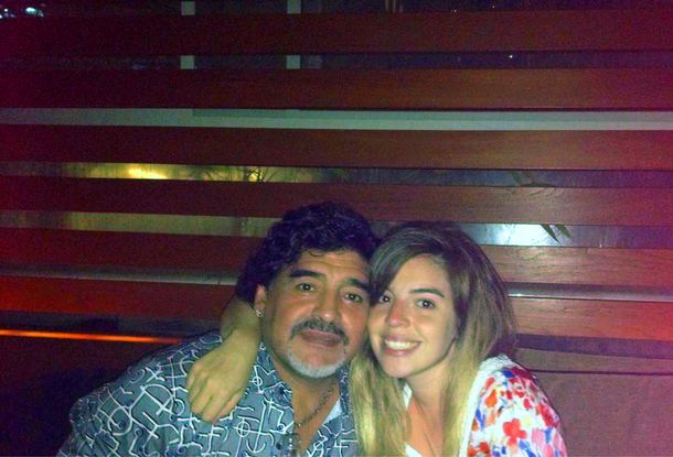 Dalma Maradona no le da permiso a su padre de venir al país