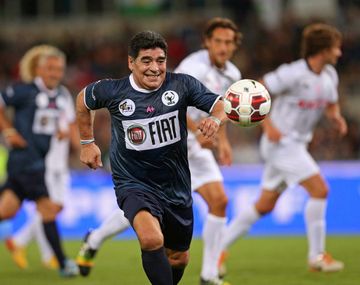 Diego Maradona participará en Colombia de un nuevo partido por la Paz