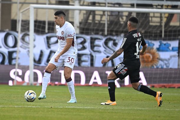 Deportivo Riestra debutó con un gran triunfo ante Lanús, por el Torneo Clausura 2025