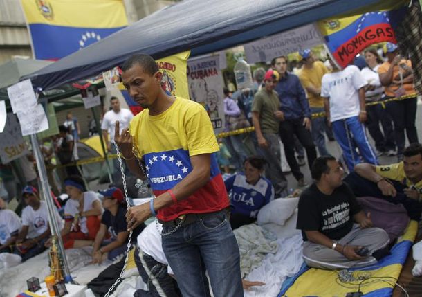 Artistas latinos se despidieron y expresaron su dolor