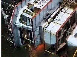 Se hundió un barco remolcador en el río Paraná