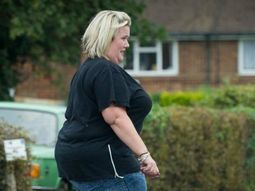 Madre compró 12 bolsas de cocaína como regalo de cumpleaños de su hija