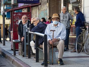 La Ciudad no sancionará a los mayores que salgan a la calle