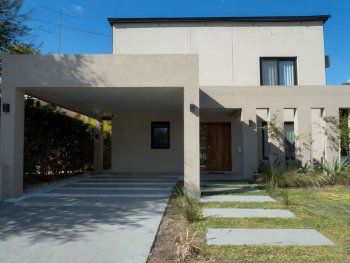 La casa de Manuel Adorni.