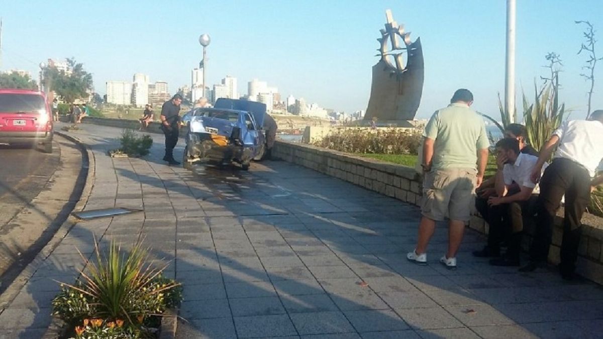 Otro uniformado atropelló a una mujer: a la víctima le tuvieron que ...