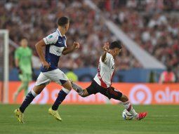 de la mano de juanfer, river vencio 2-0 a gimnasia en el monumental de la mano de juanfer, river vencio 2-0 a gimnasia en el monumental