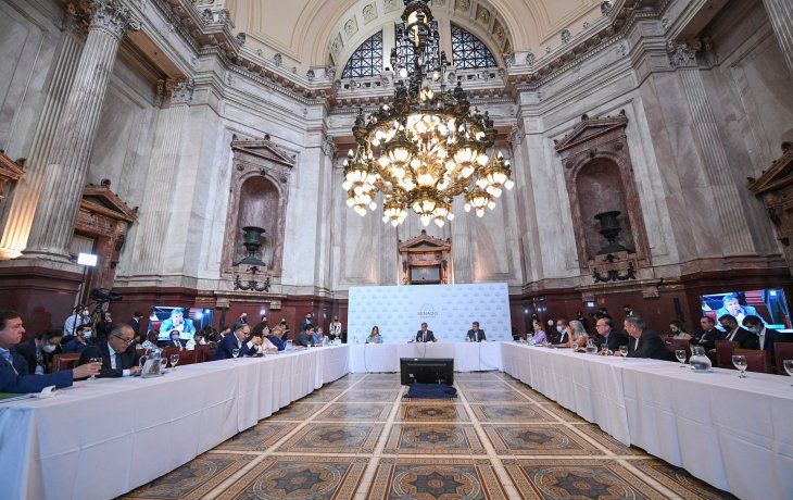 El acuerdo con el FMI obtuvo dictamen favorable y se debate este jueves en el Senado