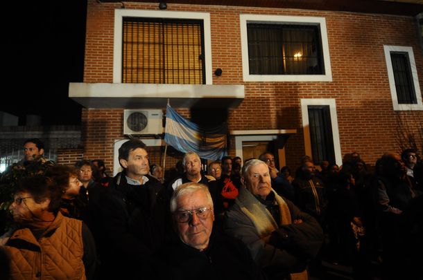 Vecinos de Lanús marcharon en reclamo de justicia y seguridad