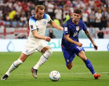 Inglaterra empató con Estados Unidos y deberá esperar para pasar a octavos de final