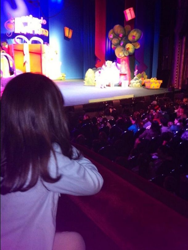 Una amarga Granata en una obra teatral